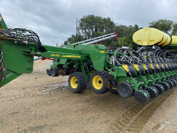 2019 John Deere DB66 Planter