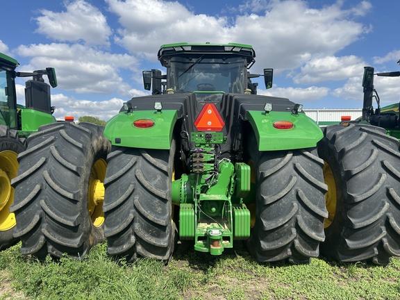 2023 John Deere 9R 640 Tractor 4WD