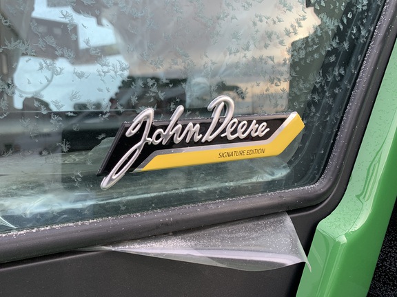 2025 John Deere 8RT 410 Tractor Rubber Track