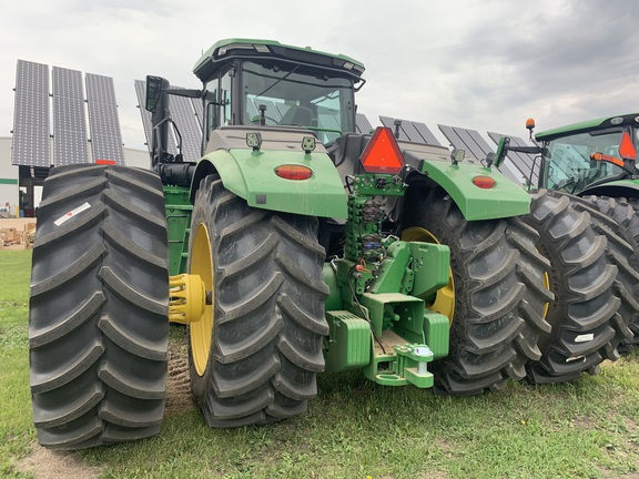 2025 John Deere 9R 640 Tractor 4WD