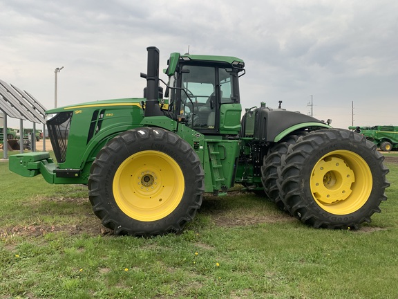 2025 John Deere 9R 640 Tractor 4WD