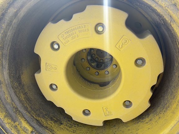 2025 John Deere 9R 640 Tractor 4WD