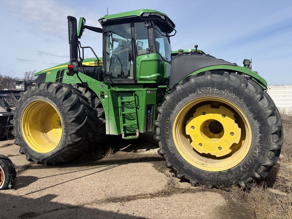 2025 John Deere 9R 640 Tractor 4WD
