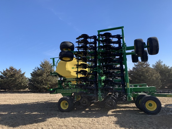 2025 John Deere N536C Air Seeder
