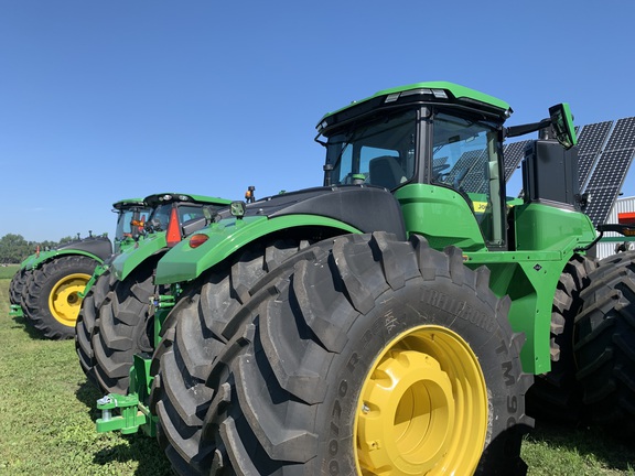 2025 John Deere 9R 590 Tractor 4WD