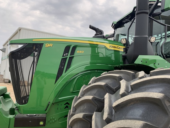 2025 John Deere 9R 640 Tractor 4WD