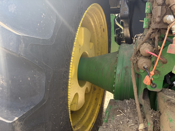 2025 John Deere 9R 640 Tractor 4WD