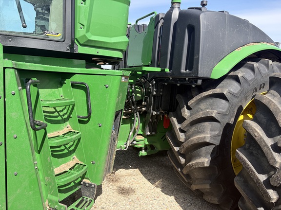 2025 John Deere 9R 640 Tractor 4WD