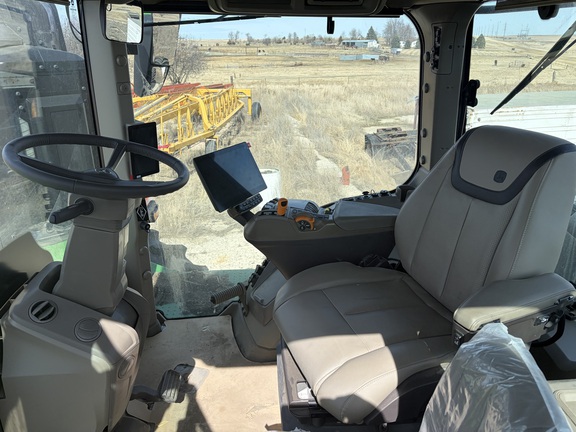 2025 John Deere 9R 640 Tractor 4WD