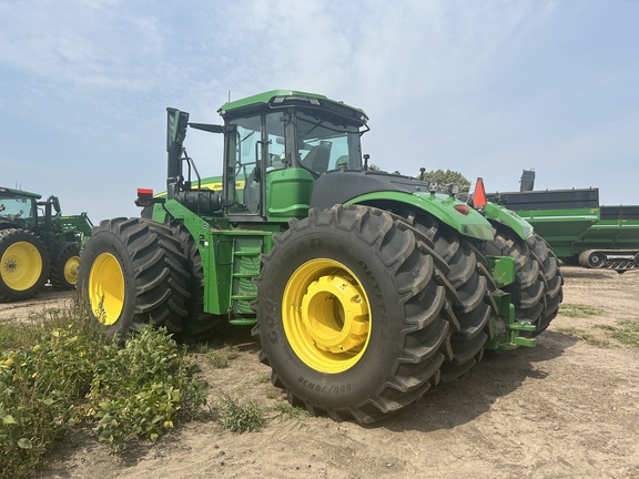 2025 John Deere 9R 590 Tractor 4WD
