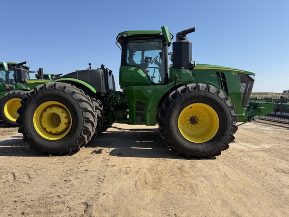 2025 John Deere 9R 590 Tractor 4WD