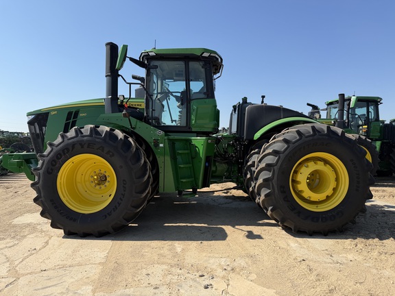 2025 John Deere 9R 590 Tractor 4WD