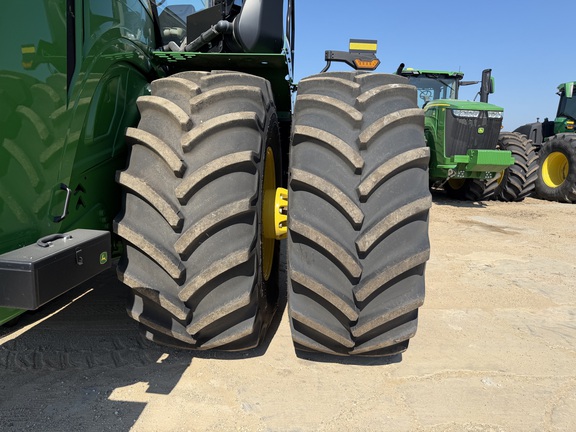 2025 John Deere 9R 590 Tractor 4WD