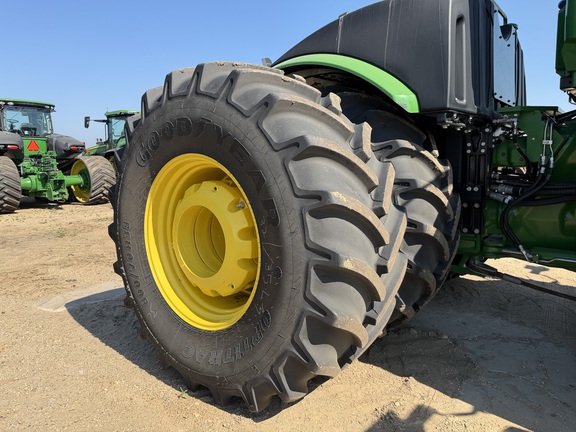 2025 John Deere 9R 590 Tractor 4WD