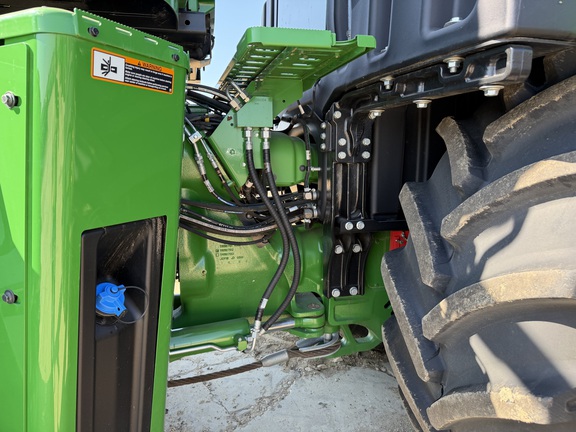 2025 John Deere 9R 590 Tractor 4WD