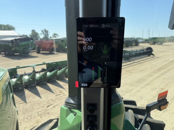 2025 John Deere 9R 590 Tractor 4WD