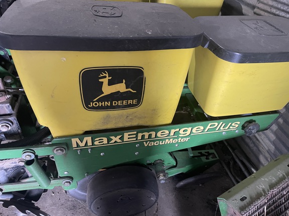 1997 John Deere 1710 Tree Planter