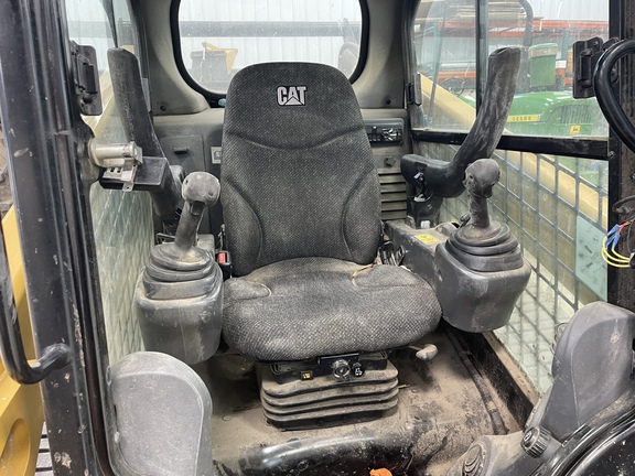 2017 Caterpillar 287D Compact Track Loader