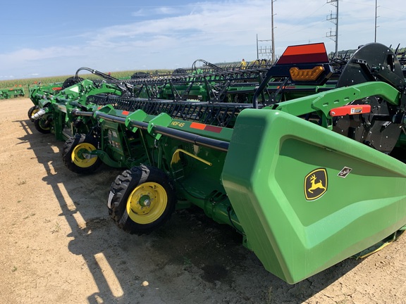 2025 John Deere HDF 45 Header Combine