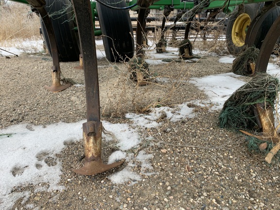 2014 John Deere 2210 Field Cultivator