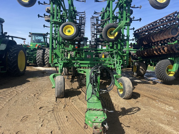2014 John Deere 2210 Field Cultivator