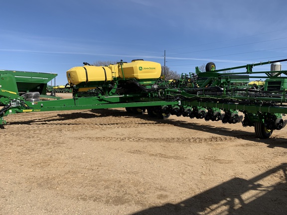 2025 John Deere 1775NT Planter