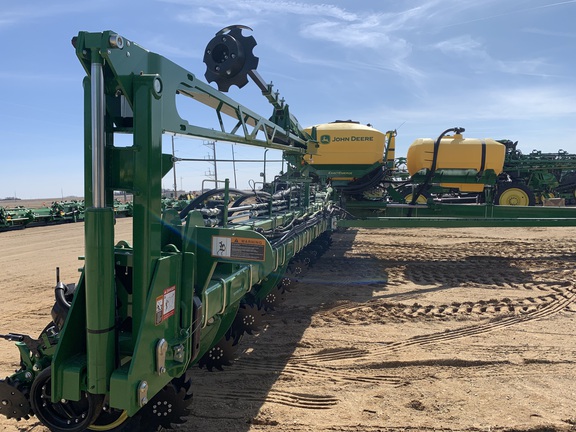 2025 John Deere 1775NT Planter