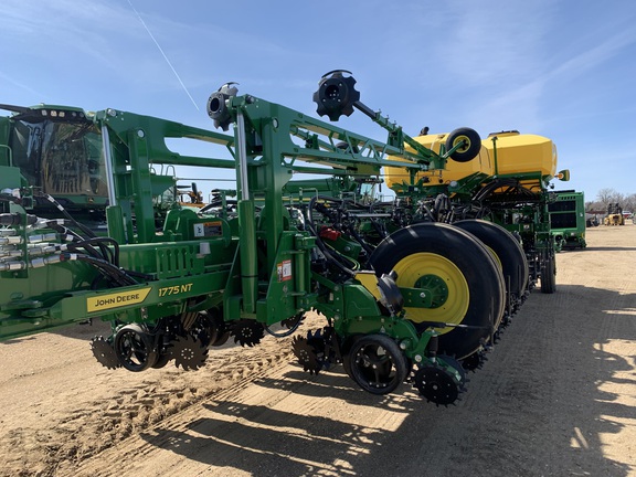 2025 John Deere 1775NT Planter