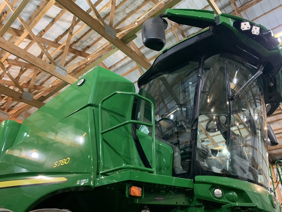 2024 John Deere S780 Combine