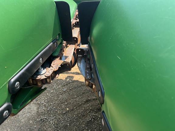 2025 John Deere CF 16 Header Corn Head