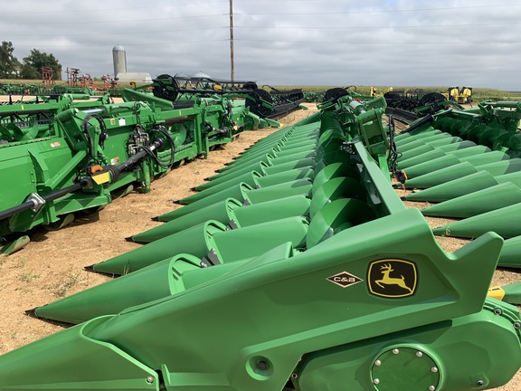 2025 John Deere CF 16 Header Corn Head