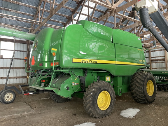 2011 John Deere 9570 STS Combine