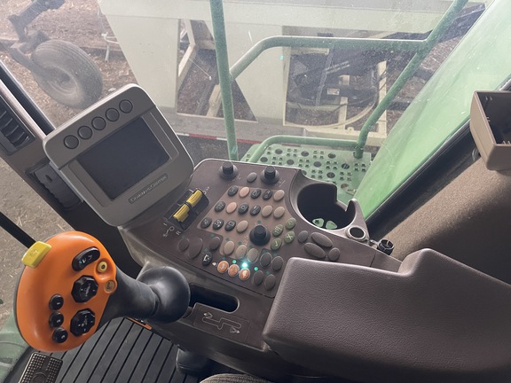 2011 John Deere 9570 STS Combine