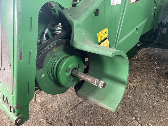 2011 John Deere 9570 STS Combine