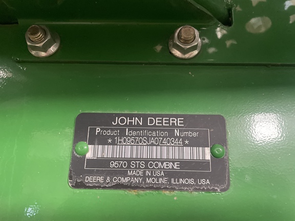 2011 John Deere 9570 STS Combine