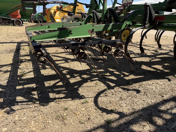 1990 John Deere 960 Field Cultivator