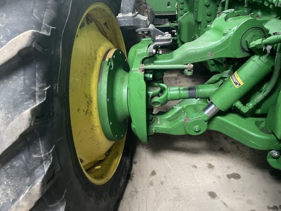 2022 John Deere 8R 370 Tractor