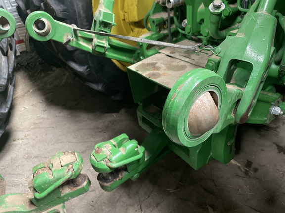 2022 John Deere 8R 370 Tractor