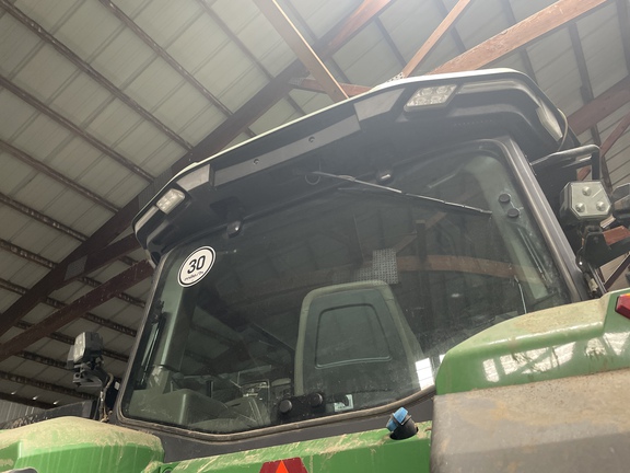 2022 John Deere 8R 370 Tractor