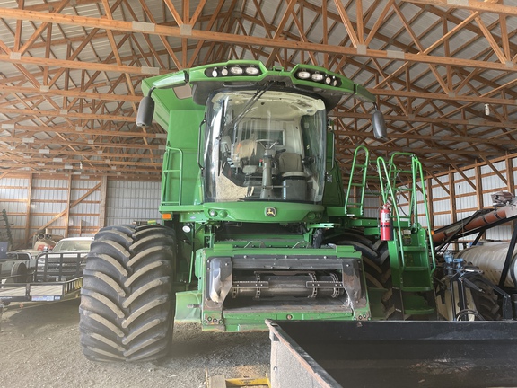 2021 John Deere S780 Combine