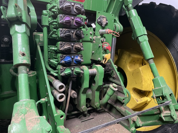 2022 John Deere 8R 370 Tractor