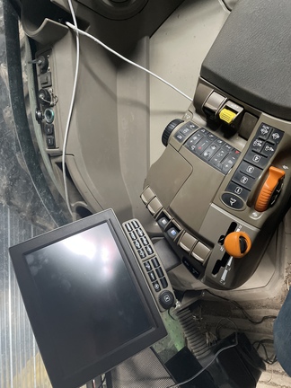 2022 John Deere 8R 370 Tractor