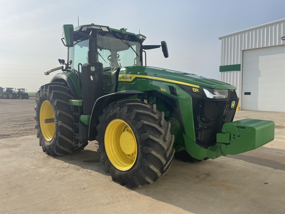 2022 John Deere 8R 370 Tractor