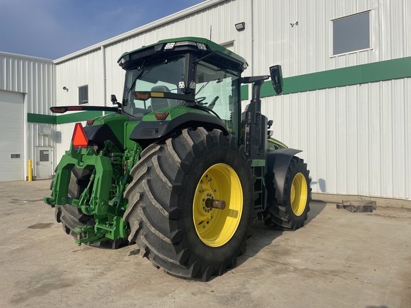 2022 John Deere 8R 370 Tractor