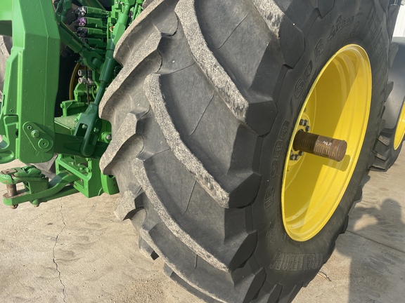 2022 John Deere 8R 370 Tractor