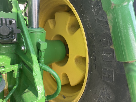 2022 John Deere 8R 370 Tractor