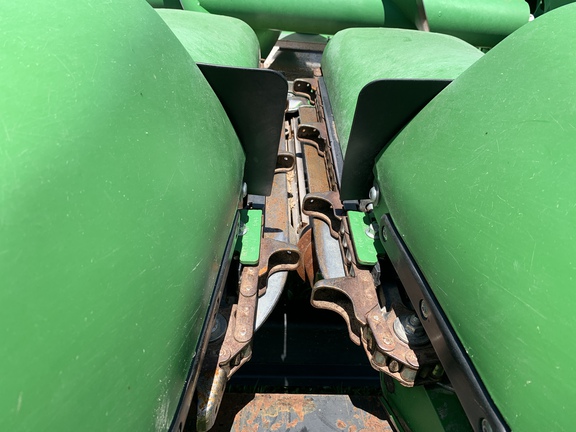 2023 John Deere C18F Header Corn Head