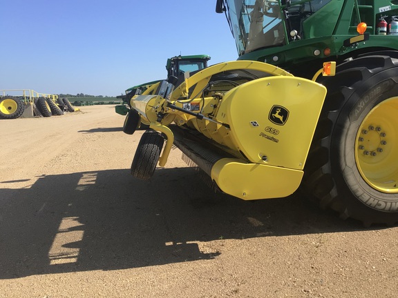 2023 John Deere 659 Header Forage