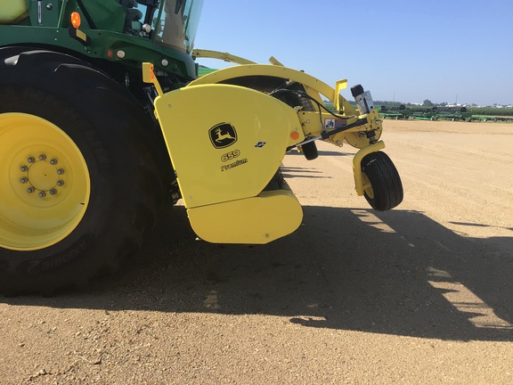 2023 John Deere 659 Header Forage
