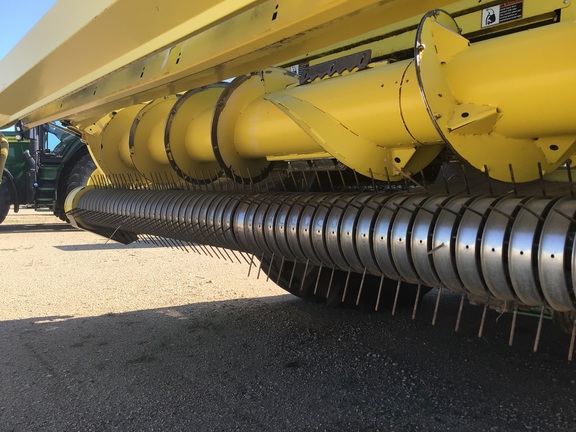 2023 John Deere 659 Header Forage